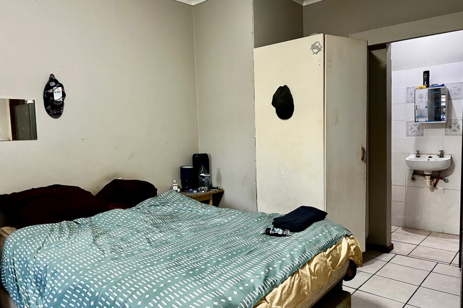 7 Bedroom Property for Sale in George Central Western Cape